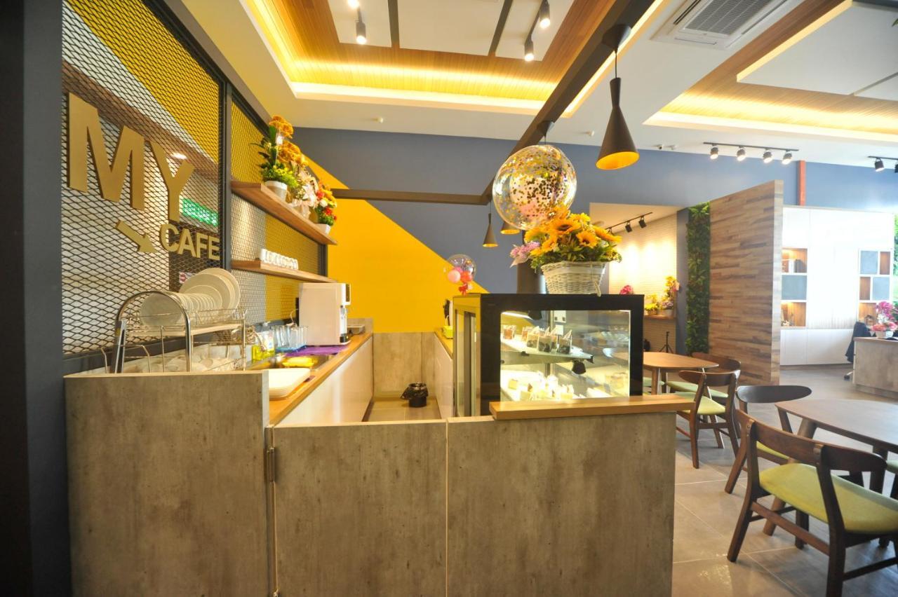 Mye Hotel Muar Extérieur photo