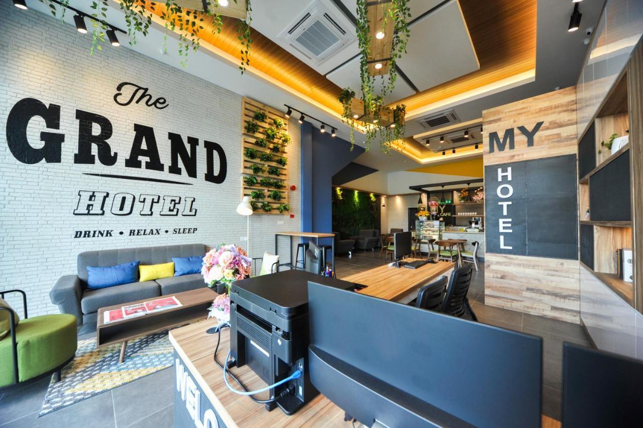 Mye Hotel Muar Extérieur photo